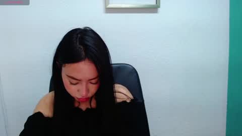 Snapshot of lya_levine chatting on February 21, 6:15 pm Lya online show from February 21, 6:15 pm