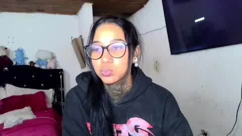 lyam_ebony online show from April 8, 4:15 am