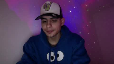 Lyan online show from November 17, 1:57 pm