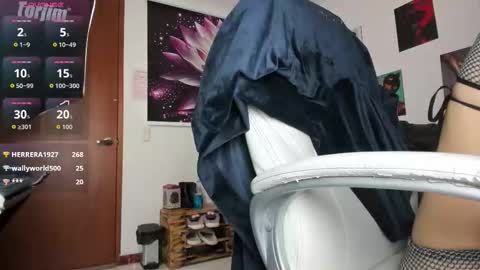  Lycoris  online show from October 19, 10:36 pm