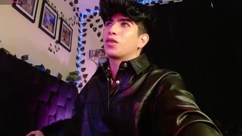 Lyle Bennett Freelance Model online show from March 6, 2:51 pm