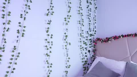 Lyly   online show from September 27, 8:12 am