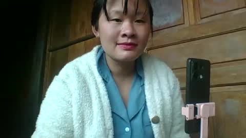 Snapshot of lylymai chatting on October 16, 8:25 am lylymai online show from October 16, 8:25 am