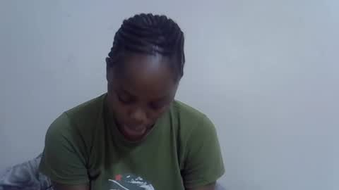 lyn_anna online show from June 3, 5:40 pm