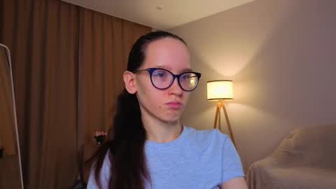 Sara online show from January 7, 4:23 pm