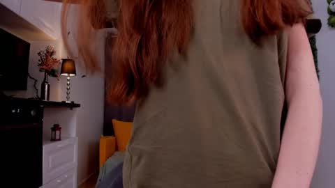 Sara online show from March 6, 7:21 pm