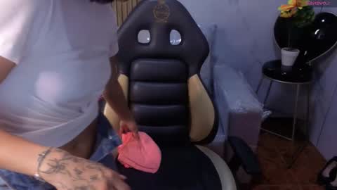 lynn_turner_ online show from February 19, 1:10 pm