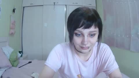 Kira online show from October 10, 11:49 am