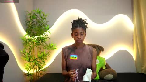 Lynx and Sun  online show from January 16, 8:51 pm