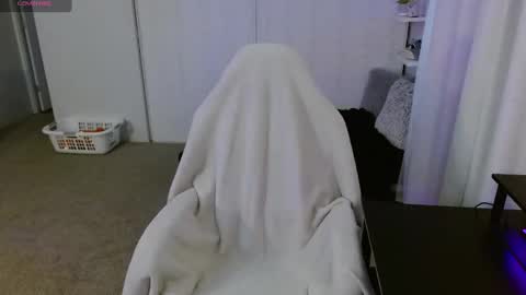 Lyra Rose online show from February 26, 7:39 pm