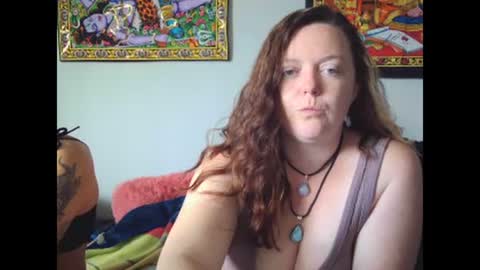 Snapshot of lyrann1 chatting on December 2, 5:32 pm Lyra Ann online show from December 2, 5:32 pm