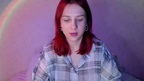 lyssan_xo online show from February 24, 4:43 pm