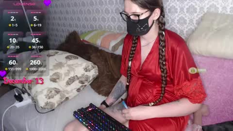 Snapshot of m00n8kiki chatting on December 13, 10:19 am Ksu online show from December 13, 10:19 am