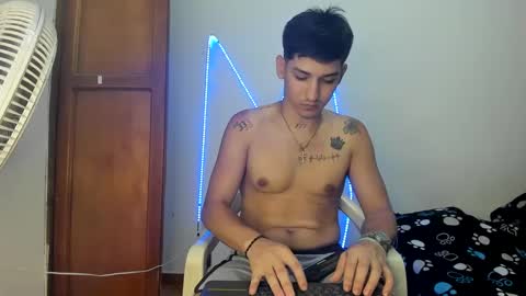 itgram pezlo josue online show from October 1, 10:41 pm