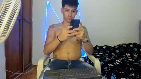 itgram pezlo josue online show from October 4, 9:01 pm