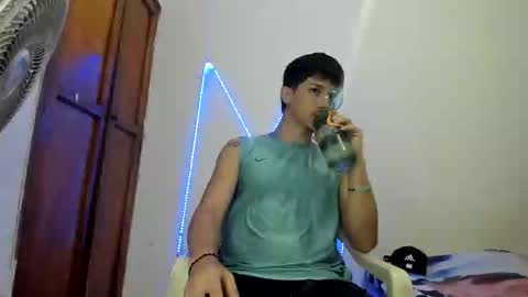 itgram pezlo josue online show from October 20, 10:26 pm