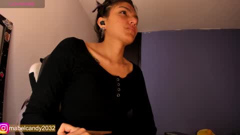 Snapshot of mabel_candy chatting on September 24, 8:04 pm Mabel Candy online show from September 24, 8:04 pm