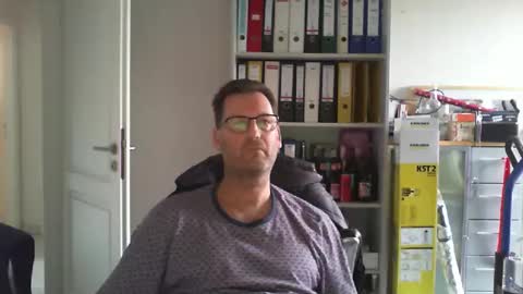 macfly67 online show from February 14, 2:20 pm