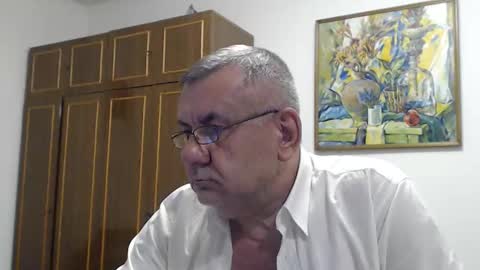 Macho online show from May 30, 7:45 pm