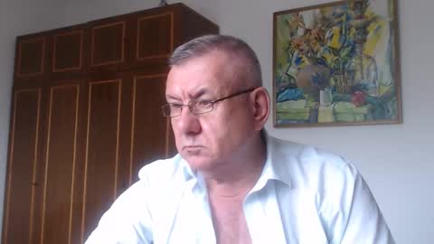 Macho online show from September 16, 1:13 pm