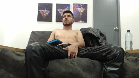 instagram mackdanielsx online show from February 12, 8:34 pm