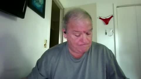 Snapshot of mackdocc001 chatting on September 17, 8:34 pm mackdocc001 online show from September 17, 8:34 pm