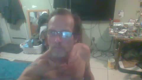 Snapshot of mackdog1369 chatting on December 29, 9:17 am mackdog1369 online show from December 29, 9:17 am