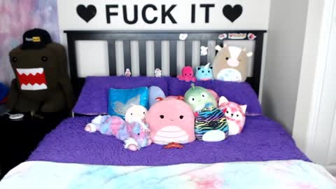 Mackenzie Wolfe online show from January 6, 7:20 am