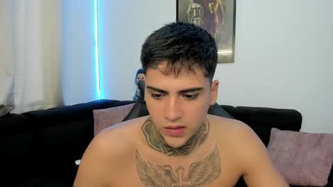 Snapshot of mad_maxxx1 chatting on January 23, 1:24 pm max online show from January 23, 1:24 pm