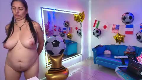 Madame Scarllet  online show from June 23, 11:50 am