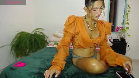madamsissy137481 online show from January 17, 5:33 pm