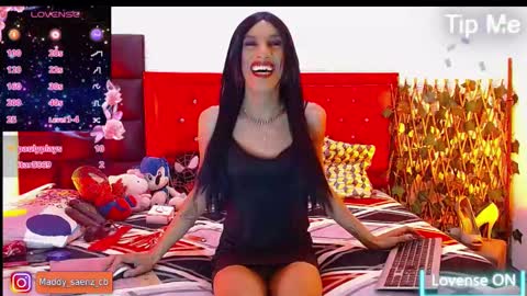 Maddy Senz online show from February 5, 1:00 pm