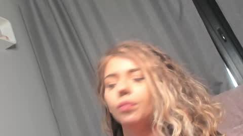 Maddison online show from December 6, 12:18 am