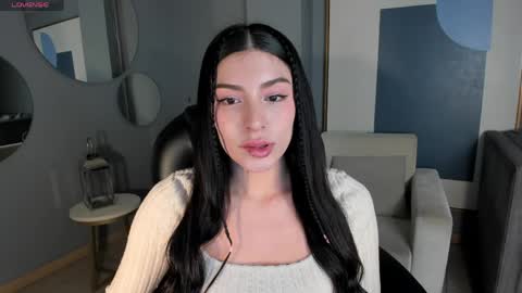 Maddison online show from June 8, 7:15 pm