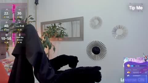 Snapshot of maddy_cooper_ chatting on February 5, 11:28 pm Maddy online show from February 5, 11:28 pm