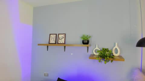 Maddy  online show from November 18, 12:08 pm