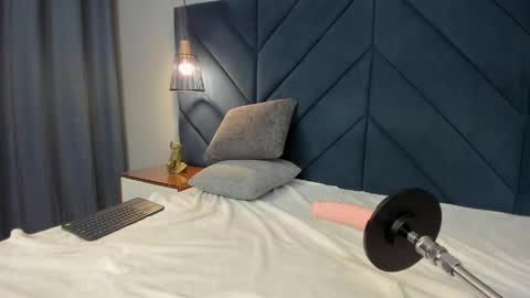 Maddy  online show from April 10, 10:36 pm