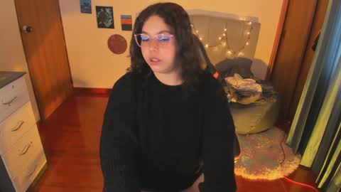 madelaine_taylor online show from September 14, 4:08 pm