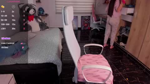 Emily     Only Fans  online show from February 20, 10:23 pm