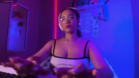 Madeline  online show from February 12, 5:05 am