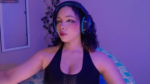 Madeline  online show from November 3, 4:13 am