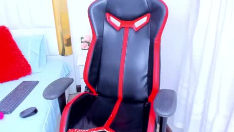 Madeline online show from February 2, 3:10 am