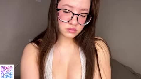 Yoko online show from March 26, 4:12 pm