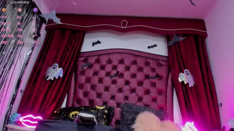 Maddison online show from November 2, 1:44 pm