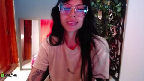 madison_braley online show from March 19, 3:28 pm