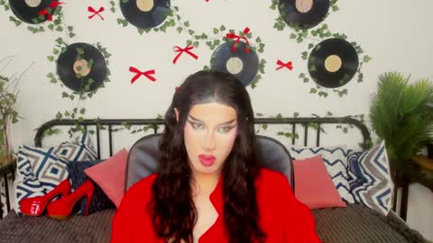 madisonesprit online show from April 5, 10:23 am