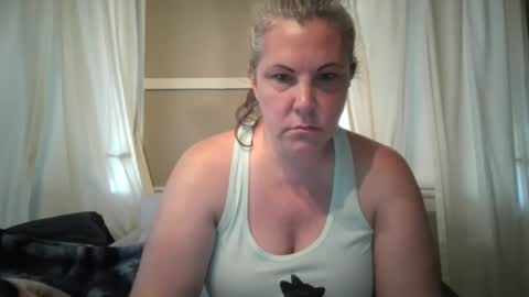 Snapshot of madisonfelicia chatting on October 8, 8:37 pm Madison online show from October 8, 8:37 pm