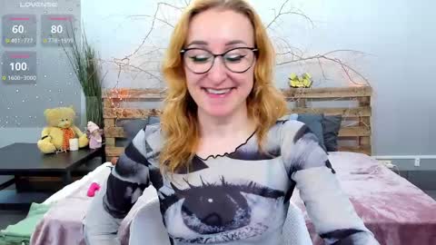 Snapshot of madissonkiss chatting on March 5, 2:03 am Madisson online show from March 5, 2:03 am