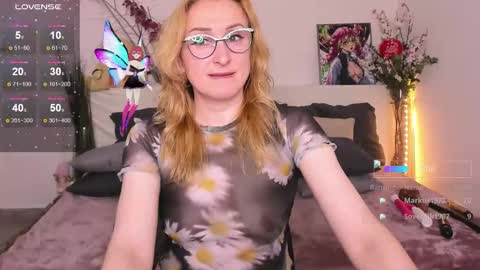 Snapshot of madissonkiss chatting on September 9, 1:49 am Madisson online show from September 9, 1:49 am