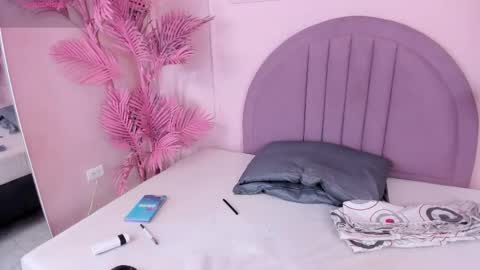 madyscarlett online show from October 21, 12:10 pm